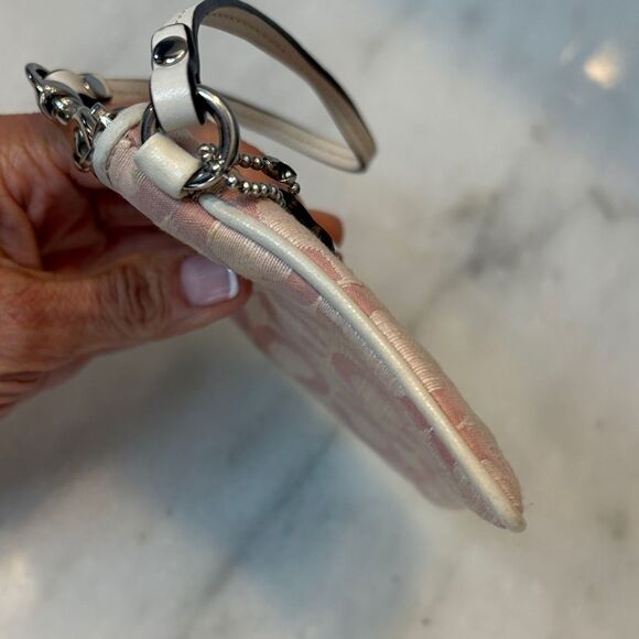 Coach Madison Op Art Horse & Carriage Pleated Pouch Wristlet - Picture 7 of 12